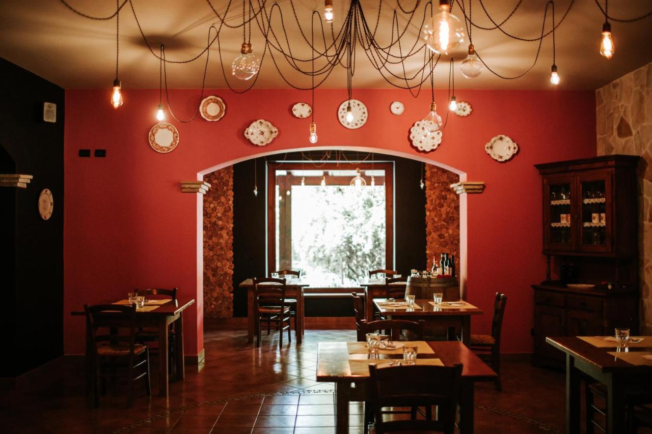 Basciano L'Anfora Country Club B&B 외부 사진