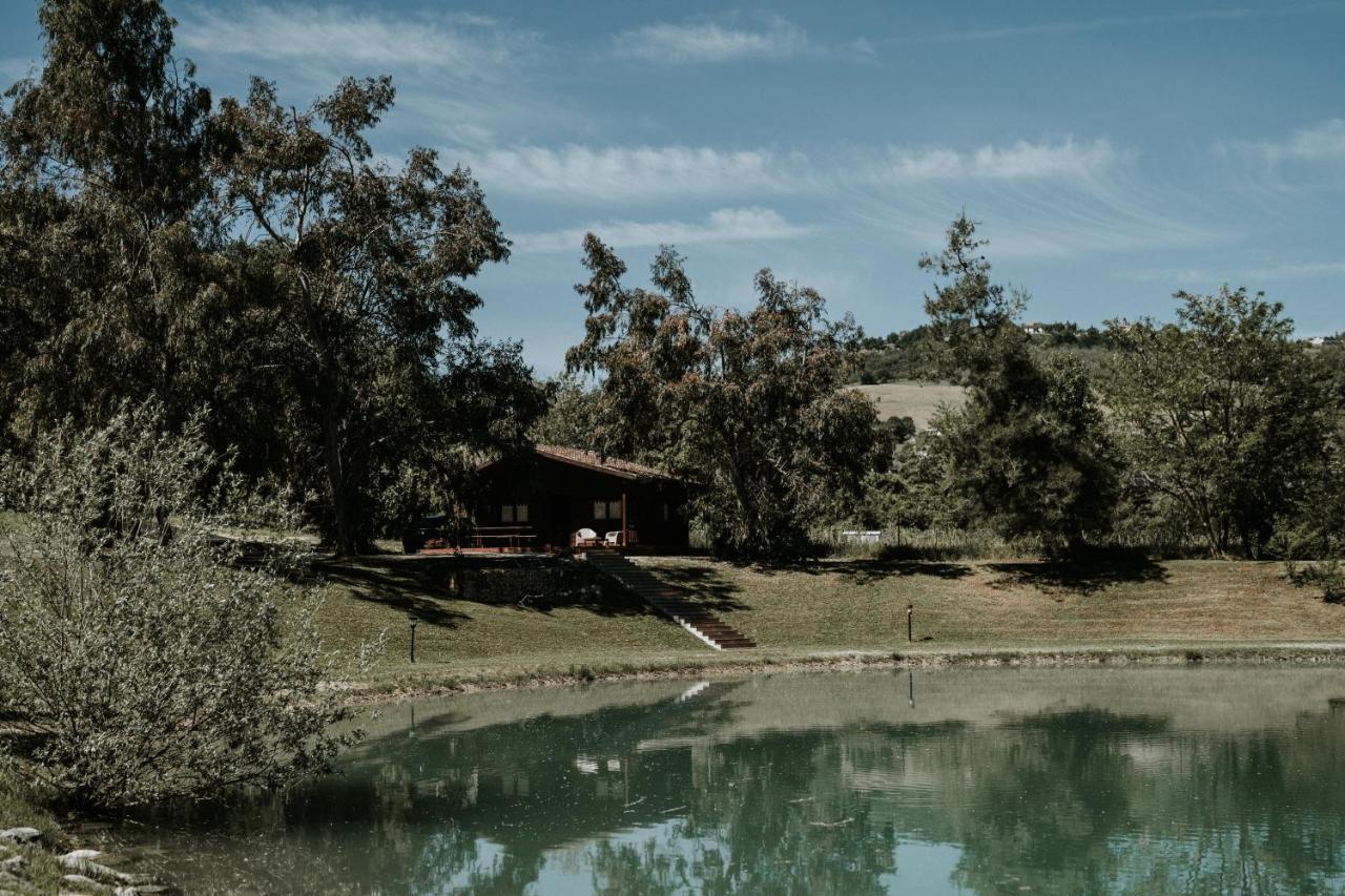 Basciano L'Anfora Country Club B&B 외부 사진