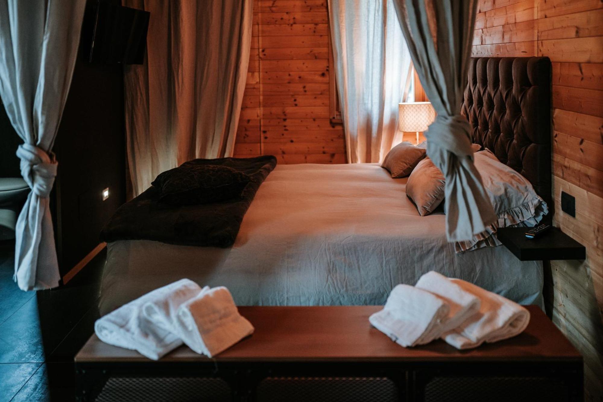 Basciano L'Anfora Country Club B&B 외부 사진
