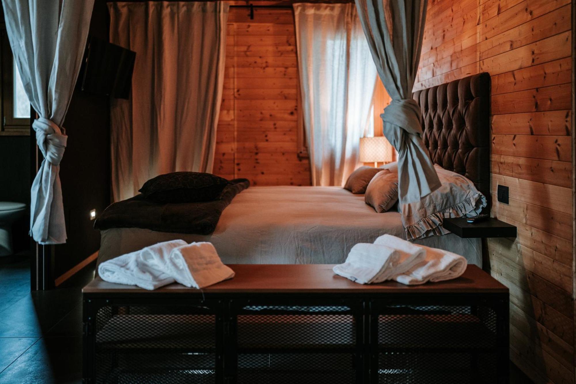 Basciano L'Anfora Country Club B&B 외부 사진