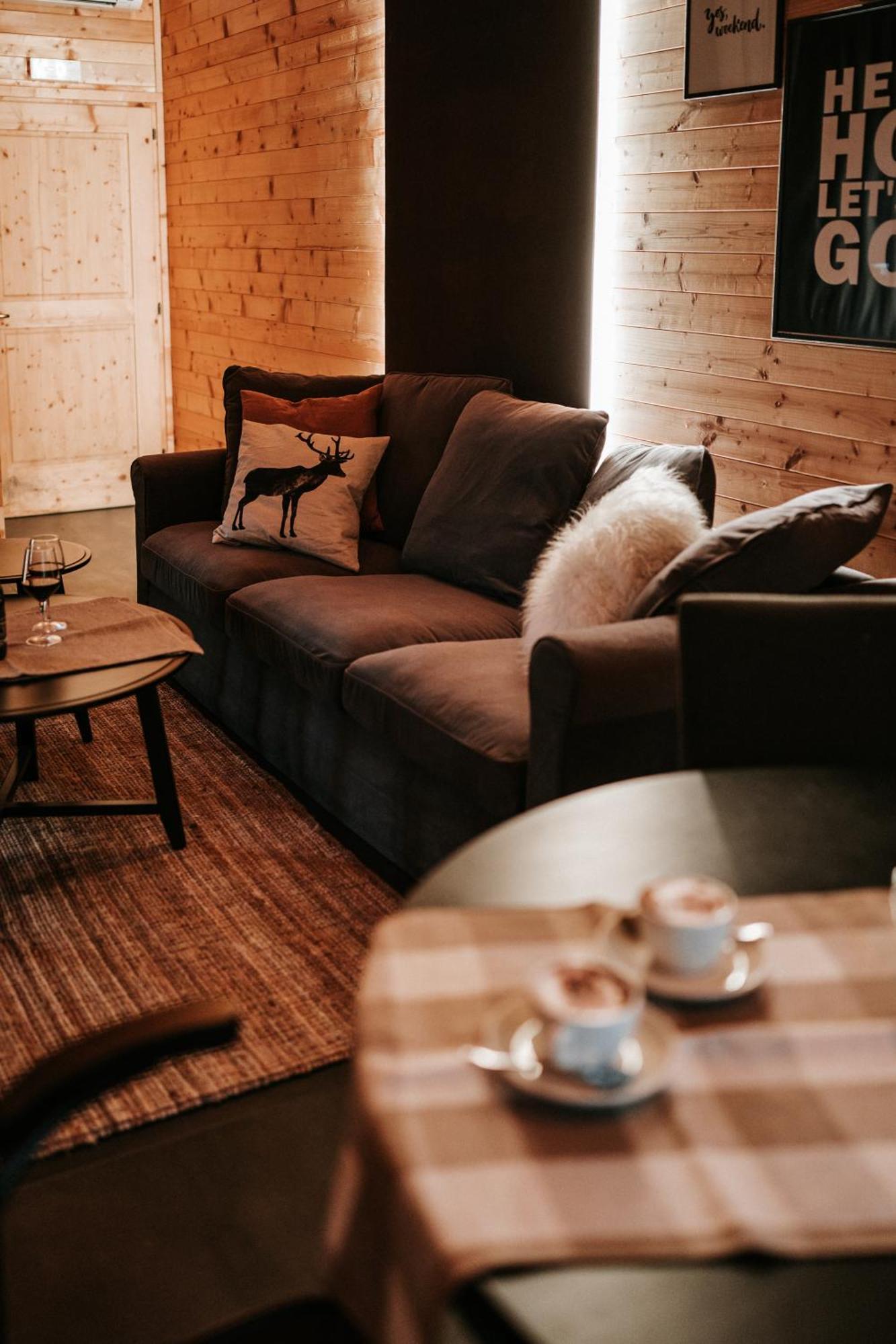 Basciano L'Anfora Country Club B&B 외부 사진